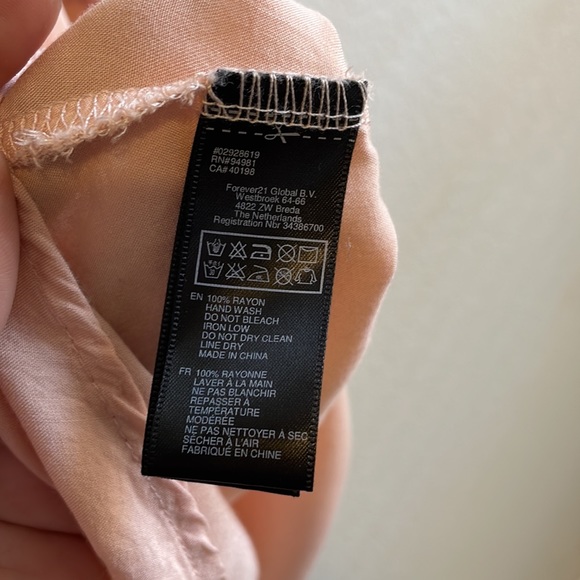 Cold shoulder top - Picture 5 of 5